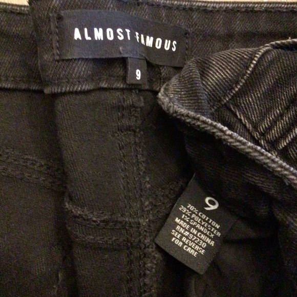 Almost Famous Womens Size 9 High Rise Black Distressed Flare Jeans Boho 70s - Picture 4 of 14